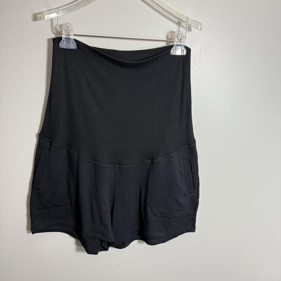 Beyond The Bump Black Cozy Soft Fold Over Maternity Shorts Size Large Modal - Picture 1 of 5